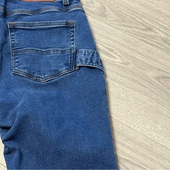 Duluth Trading Co Women's Straight Leg Jeans - Size 8x31 - Picture 8 of 8